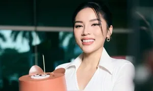 Kỳ Duyên về nước sau Miss Universe