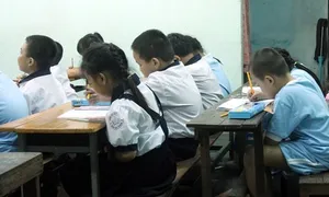 Cô giáo lớp 1 thúc ép tôi cho con đi học thêm Cô giáo lớp 1 thúc ép tôi cho con đi học thêm