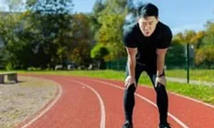U50 chạy bộ 'đu' pace 6 với nhóm thanh niên