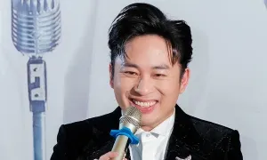 Tùng Dương ra đĩa than về nhạc xưa